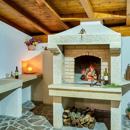 Mit Privatpool Fuer 14 Personen Ca 280 Qm In Muzini, Istrien Binnenland Von Istrien * Žminj
